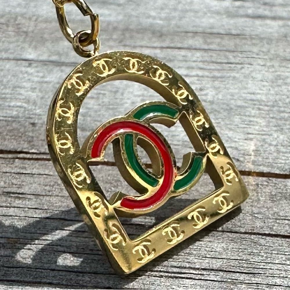 Bundle of earrings and chain